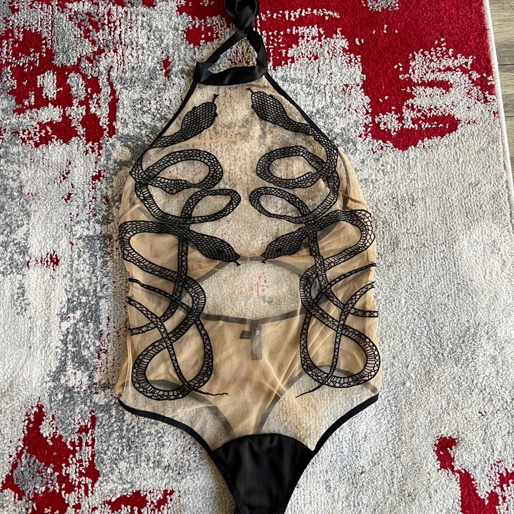Thistle & Spire Black Snake Mesh Bodysuit (Large) Never Worn!